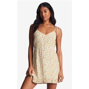 Billabong Heart Breaker Strappy Dress. Size Small/8. Floral Design. NWT. T